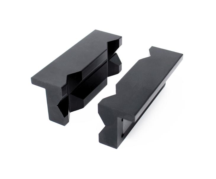 Vise Jaws